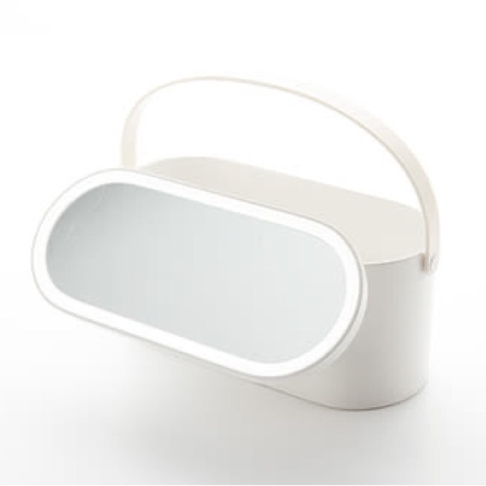 Portable Makeup Case With LED Mirror - Picture 4 of 4